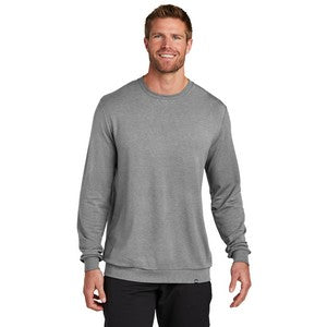 EMBROIDERED LOGOTravisMathew Long Weekend Crew